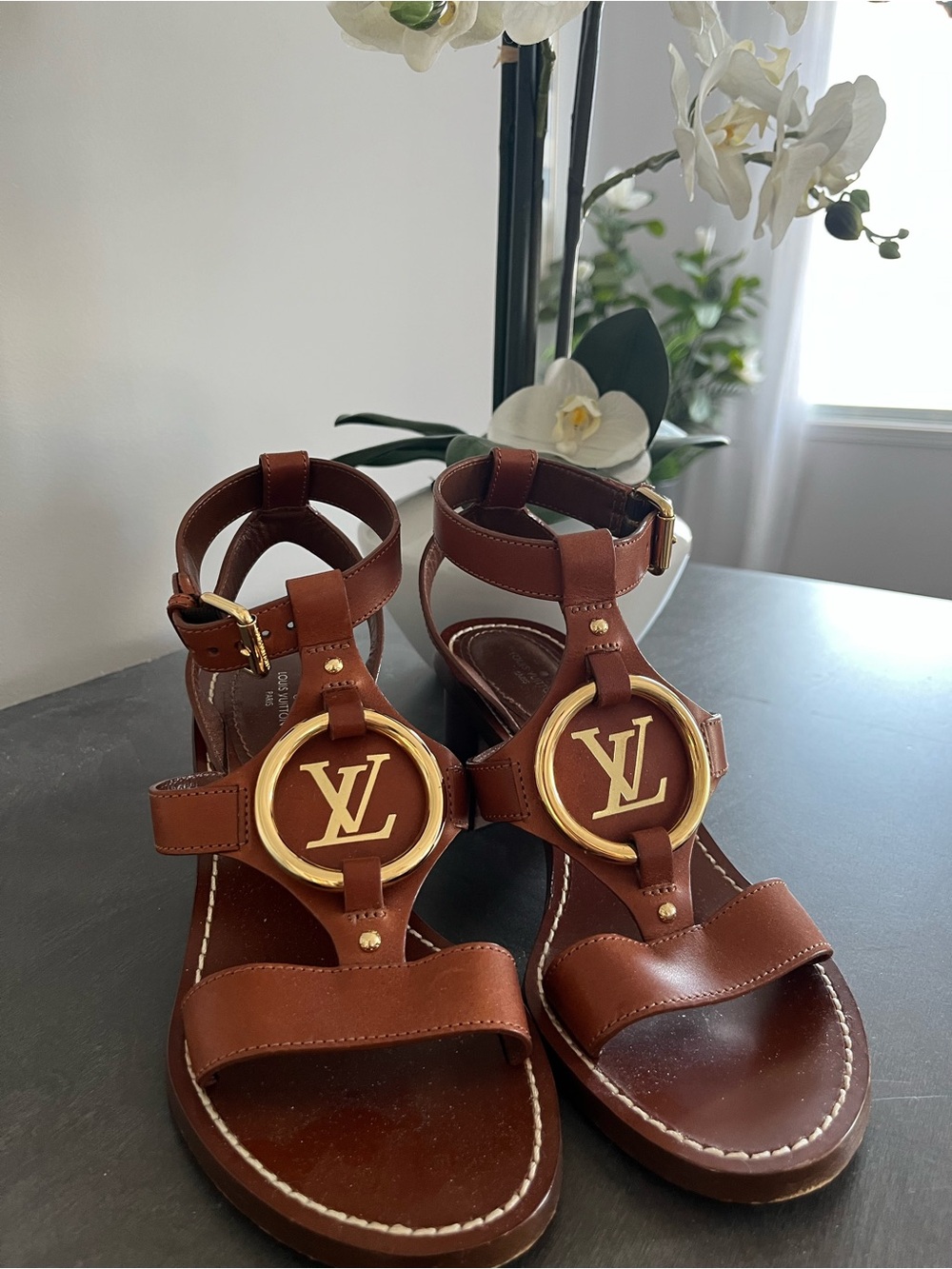 Authentic Louis Vuitton sandals 👡